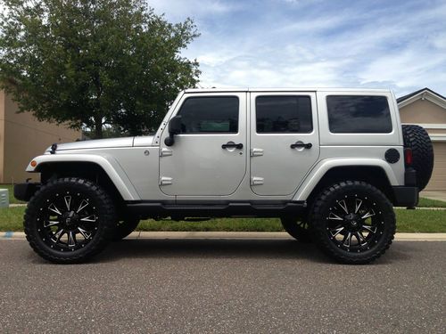 2012 jeep wrangler unlimited sahara sport utility 4-door 3.6l