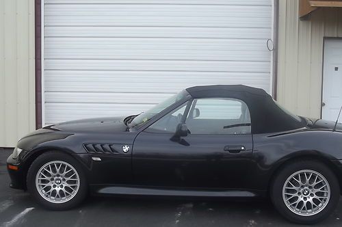 2000 bmw z3, 2.8 l. 6 cylinder, 24 valve,  clean car fax report