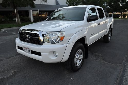 2011 toyota tacoma pre-runner 2wd clean carfax 1 owner low miles warranty