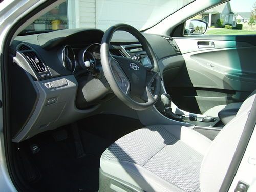 2011 hyundai sonata gls sedan 4-door 2.4l