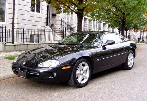 2000 jaguar xk8 luxury coupe!