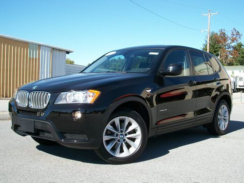 2013 bmw x3 2.8i awd - only 16k miles /  black on black / great deal!!