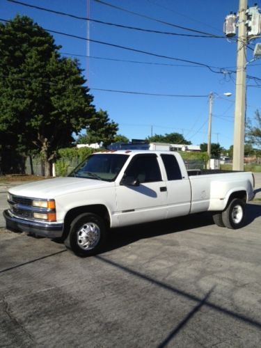 2000 chevrolet 3500 2-door dually with extended cab