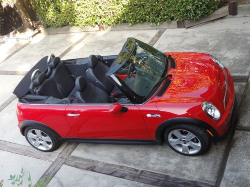 Mini cooper conv, low miles, chili red, new top, price reduced to $4k below kbb