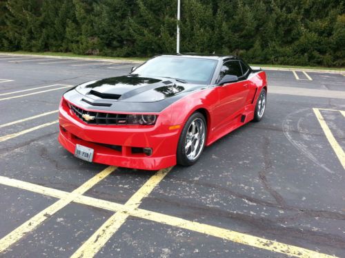 2010 chevrolet camaro ss *lots of extras*  wide body
