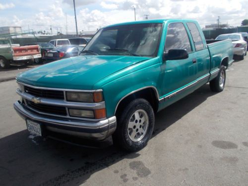 1995 chevy truck, no reserve