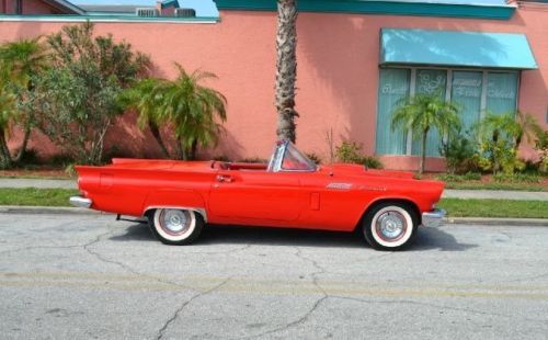 Classic 1957 ford thunderbird 312 v8, 2 tops,  a/c,  white wall tires !!!