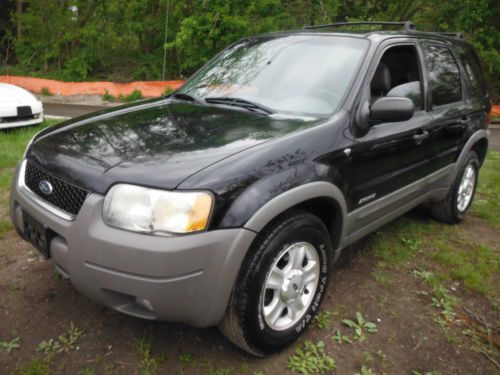 2002 ford escape 4x4 4door w/powermoonroof&amp; coldairconditioning 3liter 6cylinder
