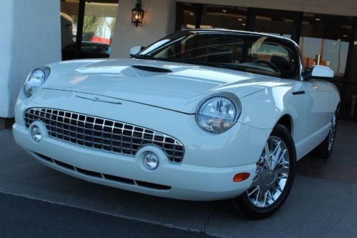 2002 ford thunderbird convertible. like new in/out. 33k miles. clean carfax.