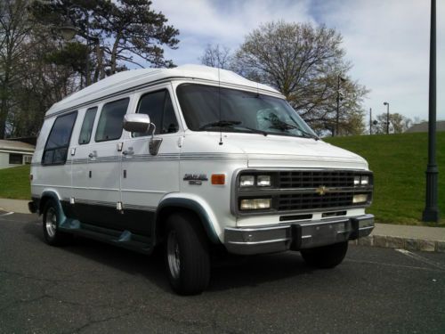 gmc econoline