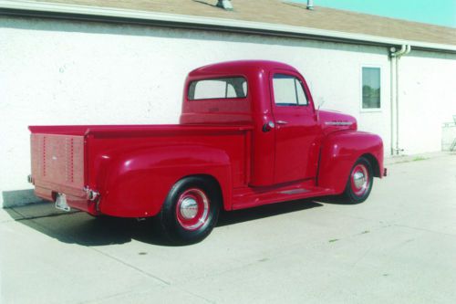 1951 ford pick up flathead v-8 streetrod , hotrod