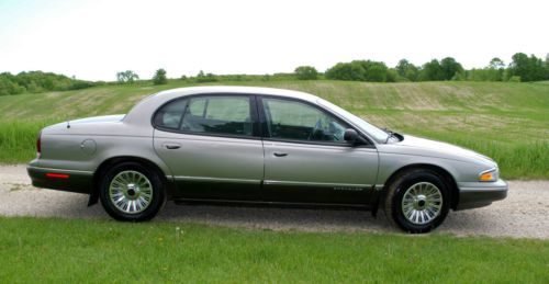 1995 chrysler new yorker lh sedan 4-door 3.5   108,200 miles  silver grey