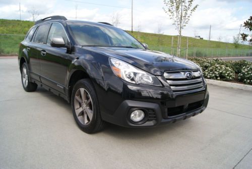2013 subaru outback 2.5i limited. special appearance. crystal black silica.