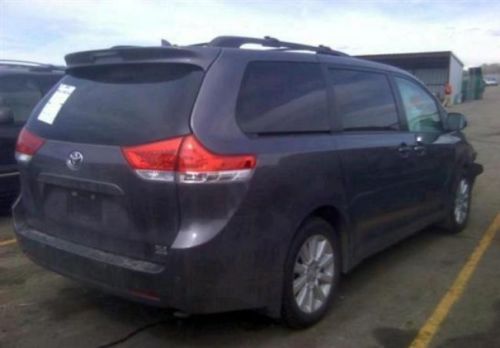 2011 toyota sienna limited awd damaged fixer salvage project repairable must see