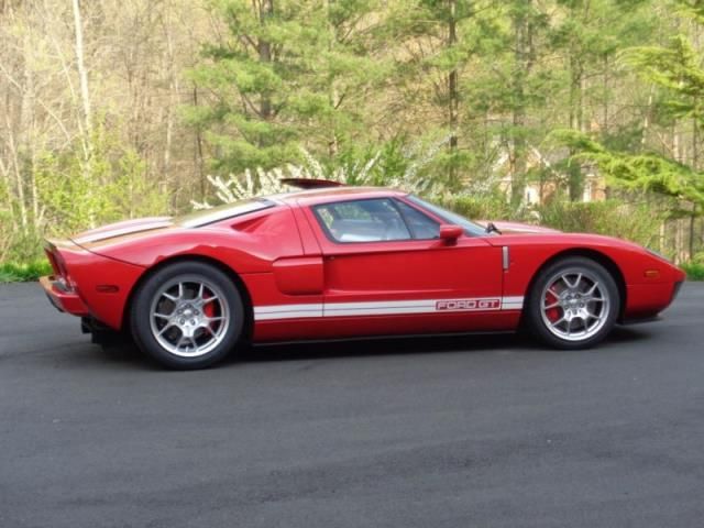 2005 ford ford gt all 4 options