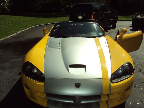 Dodge  viper  convertible