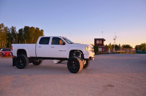 Sell Used Fs 2011 Gmc Sierra Denali Hd Lifted Customized In