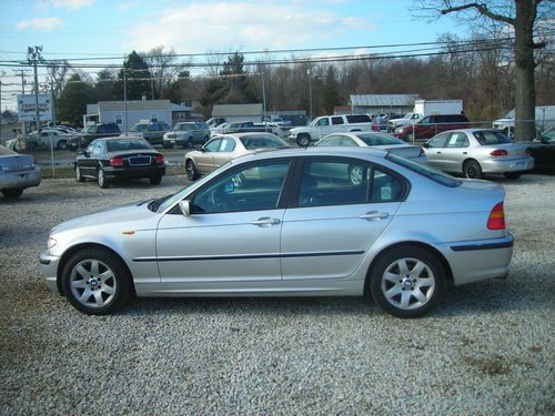 2003 bmw 325xi base sedan 4-door 2.5l