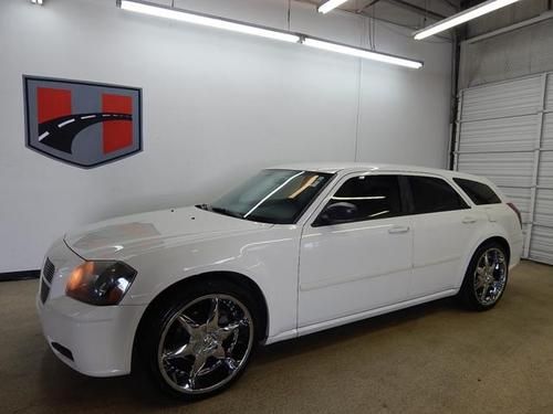 2006 dodge magnum base