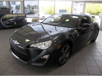 Scion fr-s! like new! 4k miles! newly traded in! local trade! very clean! sharp!