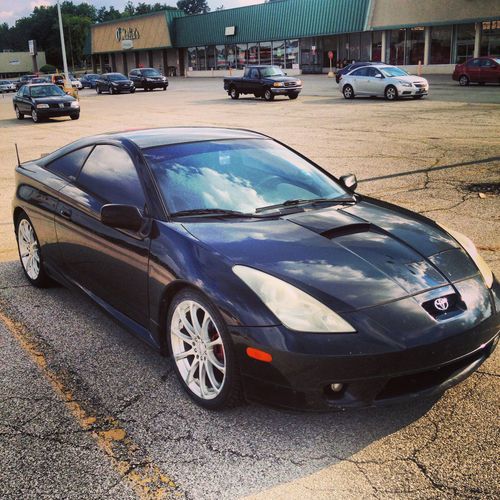 2000 toyota celica gts, great condition! 6-speed manual 80k miles gt-s