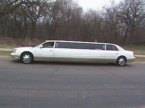 2000 cadillac deville limousine, white pearl good condition