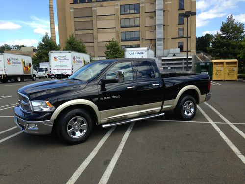 2011 dodge ram 1500 laramie 4x4 sunroof chrome steps and towing package 15,000mi