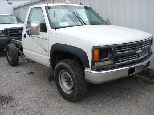 Great parts truck or fixer upper! 6.5 turbo diesel needs injection pump save $$$