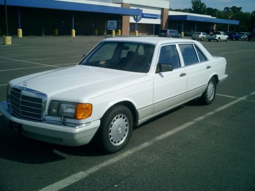 1990 mercedes benz 300 sel showroom condition all books &amp; records !!! 27 k miles
