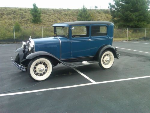 1930 ford model a  2dr tudor sedan