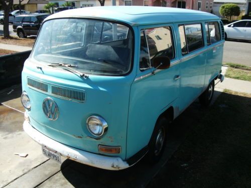 1971 volkswagen bus deluxe