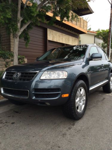 2005 vw touareg 4x4 fully loaded, great condition!!!