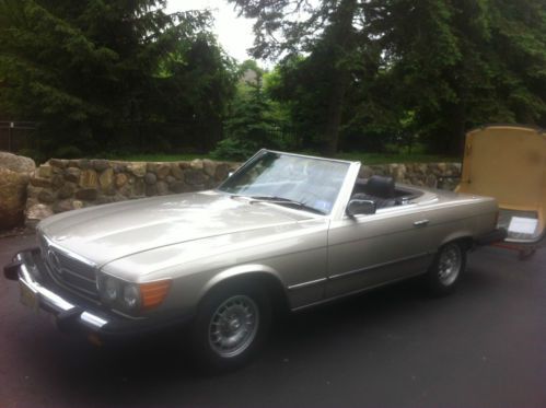 Mercedes-benz 380sl 1985 convertible + hard top and stand