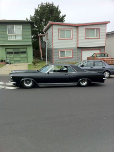 1965 buick riviera hardtop 2-door