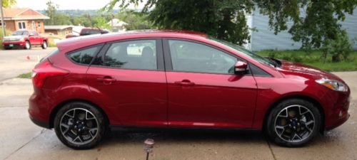 Purchase used 2014 Ford Focus SE with Heated Leather Seats ...