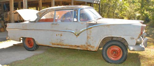 '55 FORD VICTORIA/FAIRLANE PARTS CAR-NOT for RESTORATION-Great Trim & Moulding, image 2