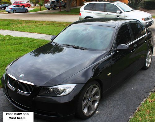 2006 bmw 330i sedan 4-door 3.0l sport package xenon headlights black on black