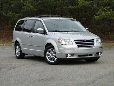 Limited 4.0l minivan caravan silver tan leather warranty financing quad buckets