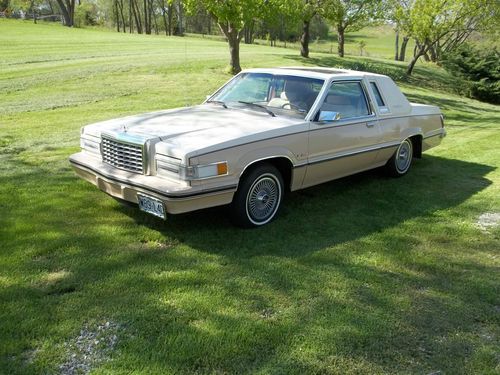 Rare find! 1982 ford thunderbird in very good cond. drives like a new one!