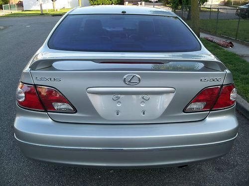 Up for sale is a 2003 lexus es300 low miles! amazing condition. perfect carfax!