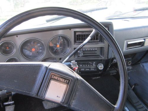 1988 chevrolet silverado interior