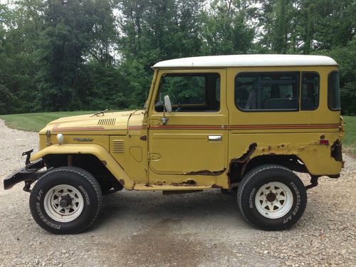 1982 toyota land cruiser base sport utility 2-door 4.2l