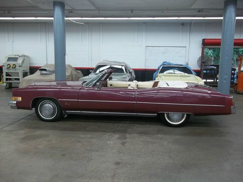 1974 beautiful classic convertible very solid maroon with white top and interior