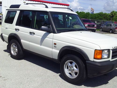 2001 land rover discovery  series 2 ii  white runs and drives great!