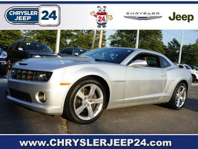 Camaro ss manual rs  leather sunroof 20" wheels low miles warranty we finance