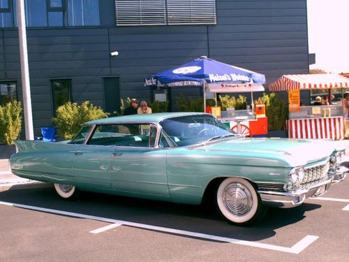 1960 cadillac flat top, nice &amp; very original out and in. nice caddy flat top.