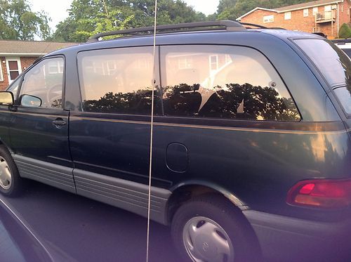 Purchase used 1997 Toyota Previa LE Mini Passenger Van 3 ...