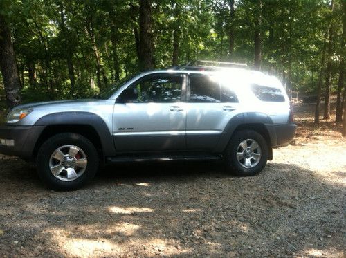 2003 toyota 4runner 4x4 v8 -- immaculate and well maintained --loaded w upgrades