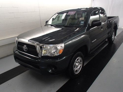 Like new tacoma with under 13k miles...full factory warranty...no reserve.