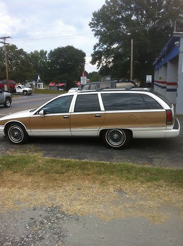 93 chevy caprice wagon wood grain good miles